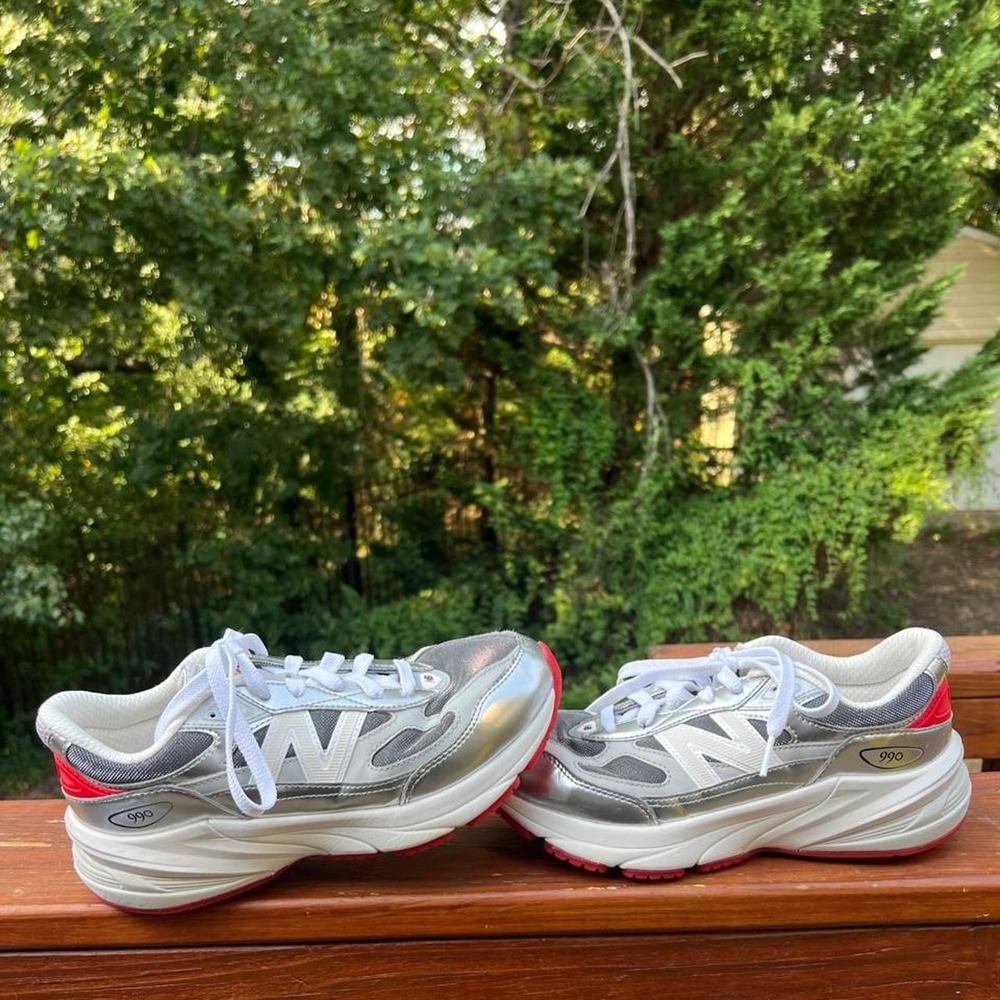 New Balance 990v6 Youth 5.5 Women 7 DTLR Tinsel Silver Red Running Play Sneakers